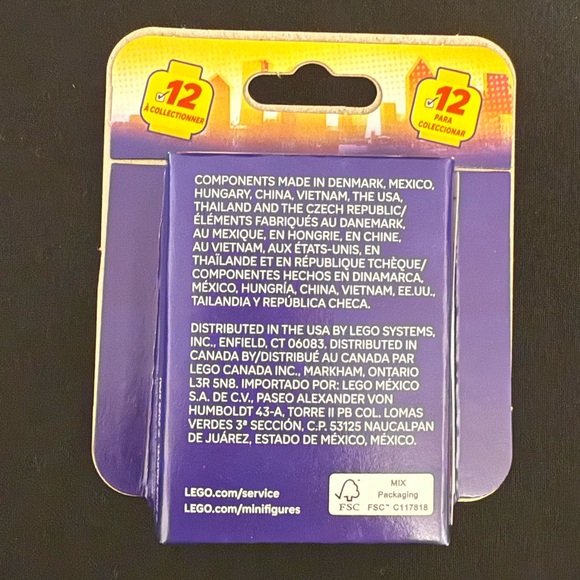 LEGO Prowler Minifig from Spider-Man Across the Spider-Verse Collection - Picture 3 of 3